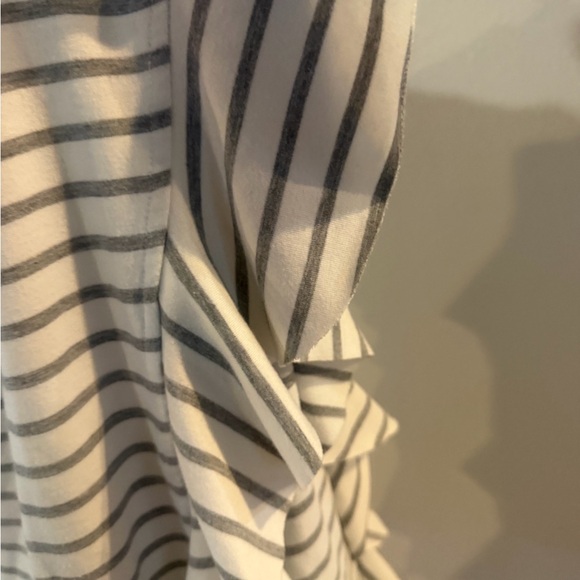Doe & Rae Striped Ruffle Sleeve Sweatshirt - Picture 4 of 6